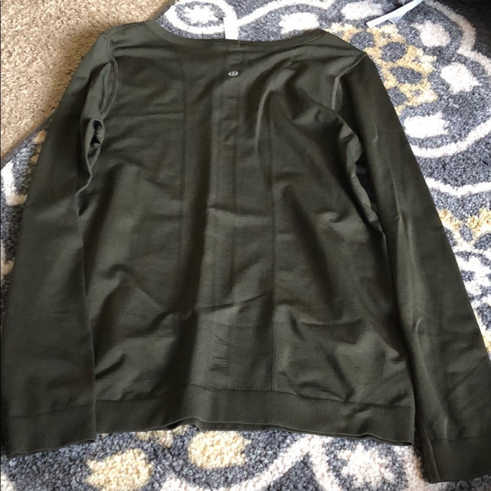 Lululemon swiftly relaxed long sleeved